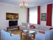 Italianskaya 33/ Karavannaya 5. Apartments for Rent